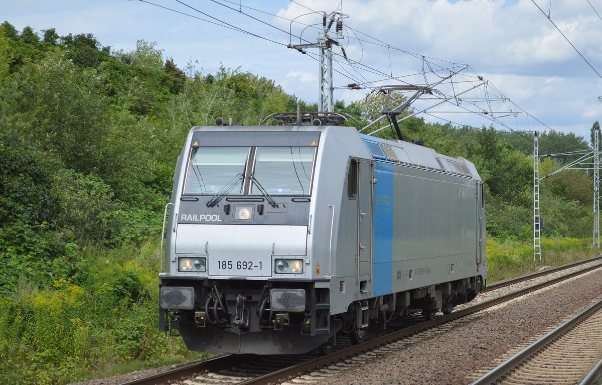 HSL mit der Railpool-Lok 185 692-1 am 05.08.17 Berlin-Hohenschönhausen.