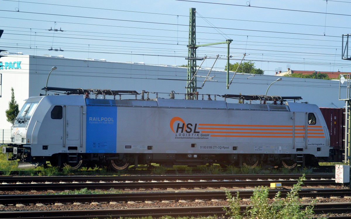 HSL mit Railpool Lok E 186 271-3 im neuen Farbschema am 07.08.15 Berlin-Westhafen.