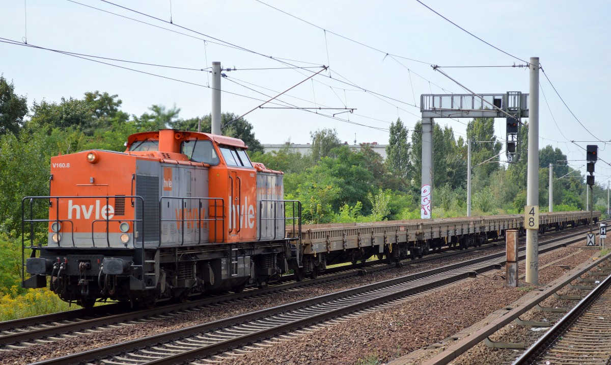 hvle V160.8 (203 616-8) mit einigen Drehgestell-Flachwagen Richtung Berlin-Blankenburg am 21.08.14 Berln-Pankow.