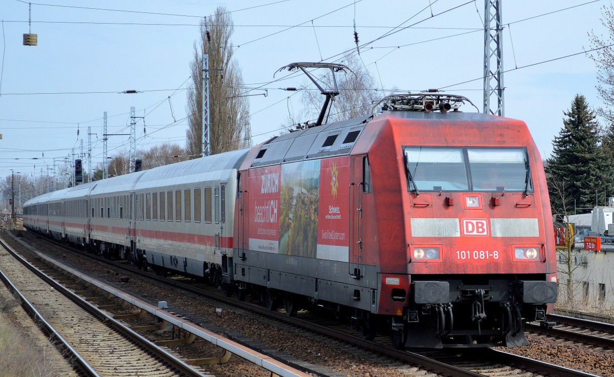 IC 2356 mit 101 081-8 Richtung Berlin-Gesundbrunnen am 07.04.15 Berlin-Karow.