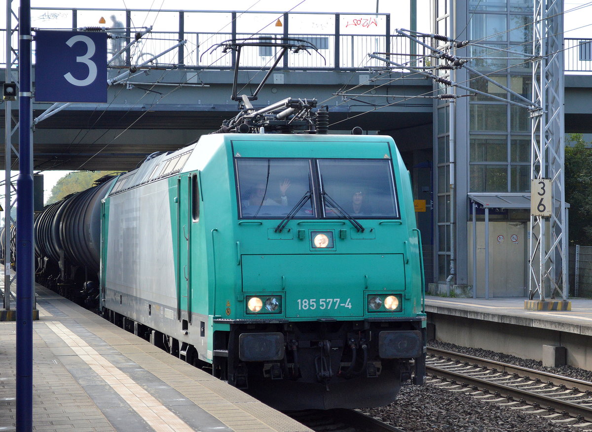 IGE 185 577-4 mit Kesselwagenzug (leer) Richtung Stendell am 22.09.17 Durchfahrt Bf. Berlin-Hohenschönhausen. Grüße an die Tf. !!!
