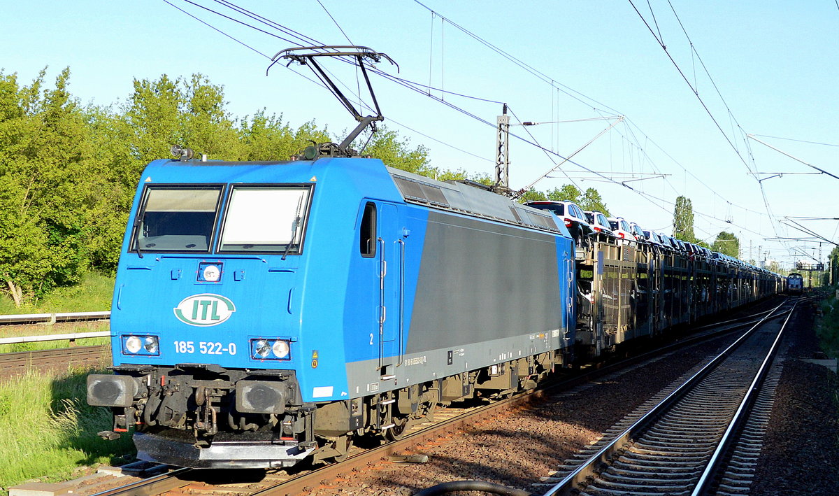ITL 185 522-0 mit einem PKW-Transportzug am 01.06.17 Bf. Berlin-Hohenschönhausen.