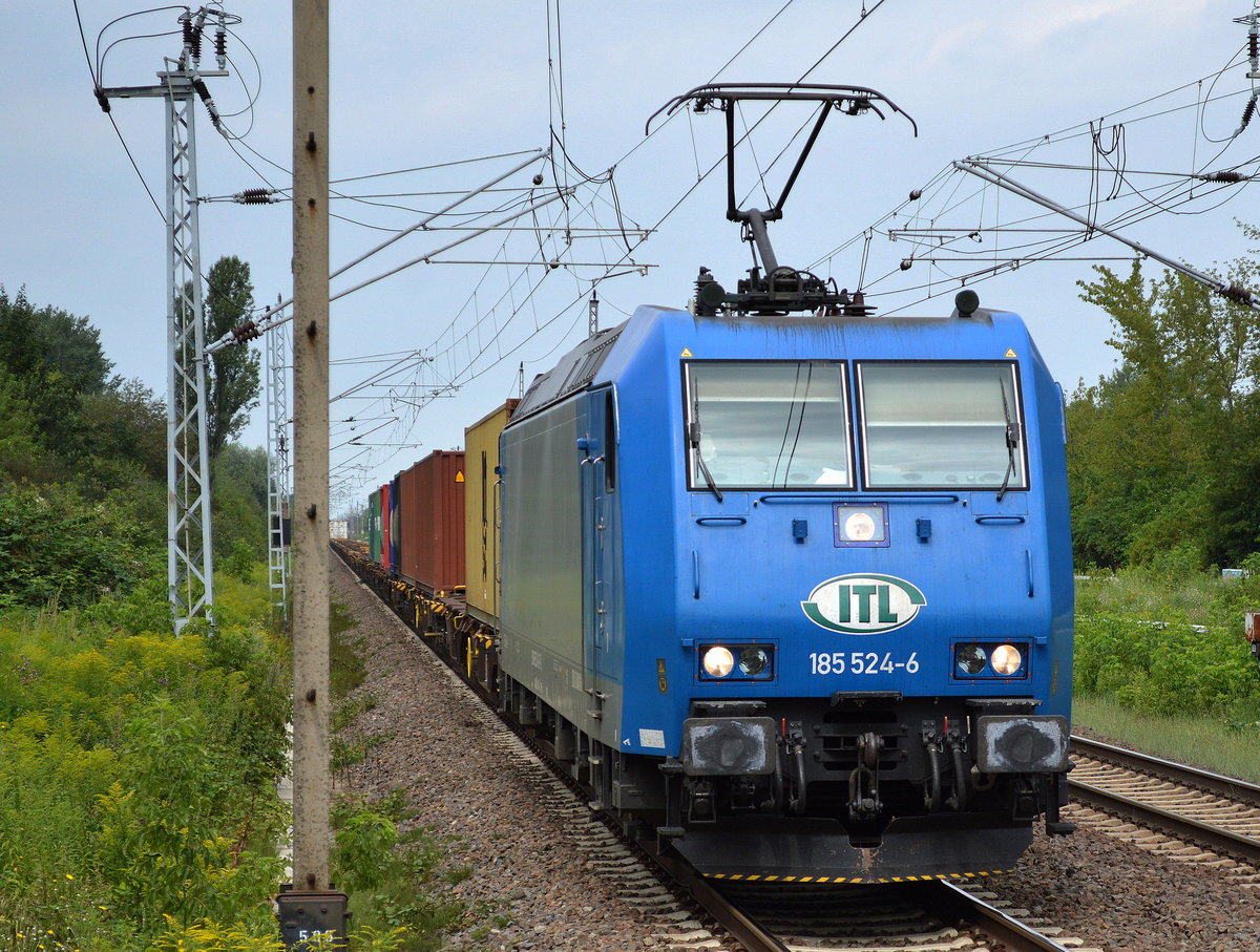 ITL 185 524-6 mit Containerzug am 02.08.17 Bf. Berlin-Hohenschönhausen.
