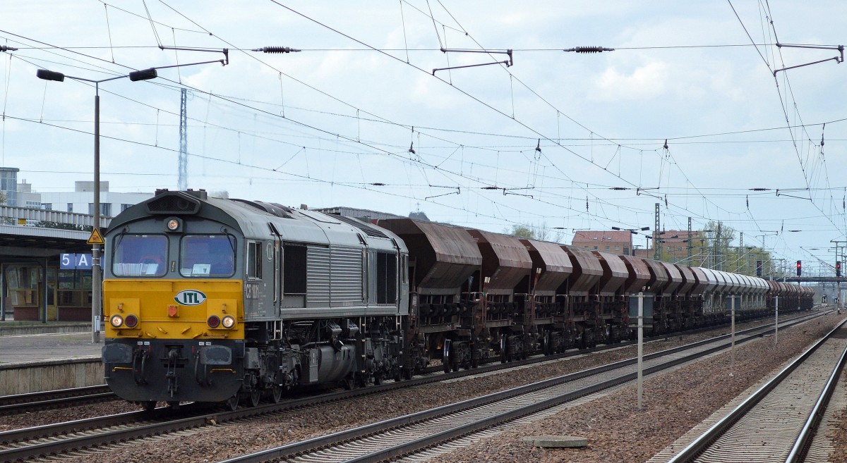 ITL CB 1001 (266 106-4) mit ihrem t�glichen langen SCh�ttgutzug Richting Berlin Nordost am 08.04.14 Bhf. Flughafen Berlin-Sch�nefeld.