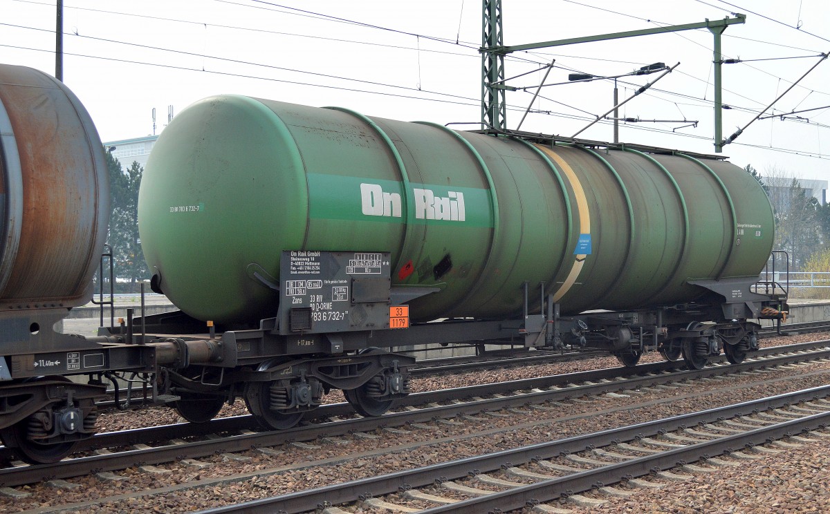 Kesselwagen vom Einsteller On Rail GmbH mit der Nr. 33 RIV 80 D-ORME 783 6 732-7 Zans lt. Gefahrstofftafel 33/1179 mit ETBE - Ethylbutylether bef�llt am 01.04.14 Bhf. Flughafen Berlin-Sch�nefeld.