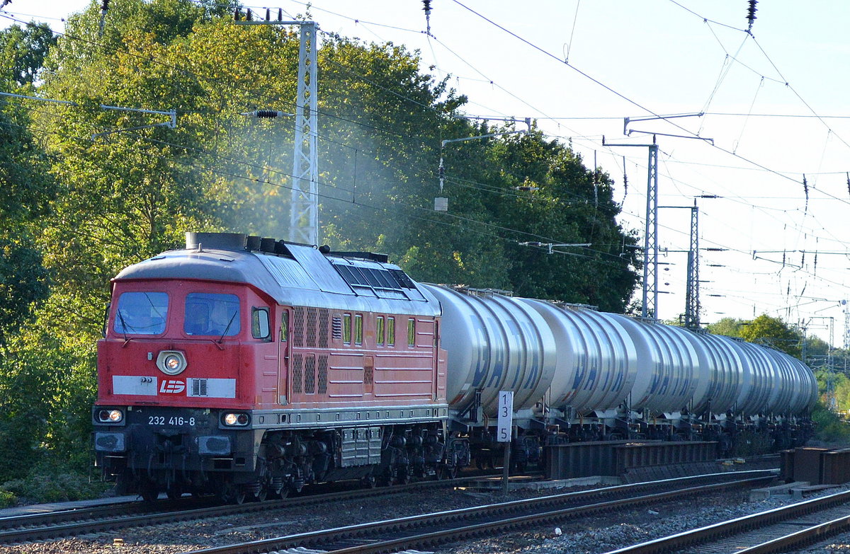 LEG 232 416-8 mit einem Kesselwagenzug Richtung Berlin Grünau zur Übergabe an LEG 155 078-9 am 06.09.16