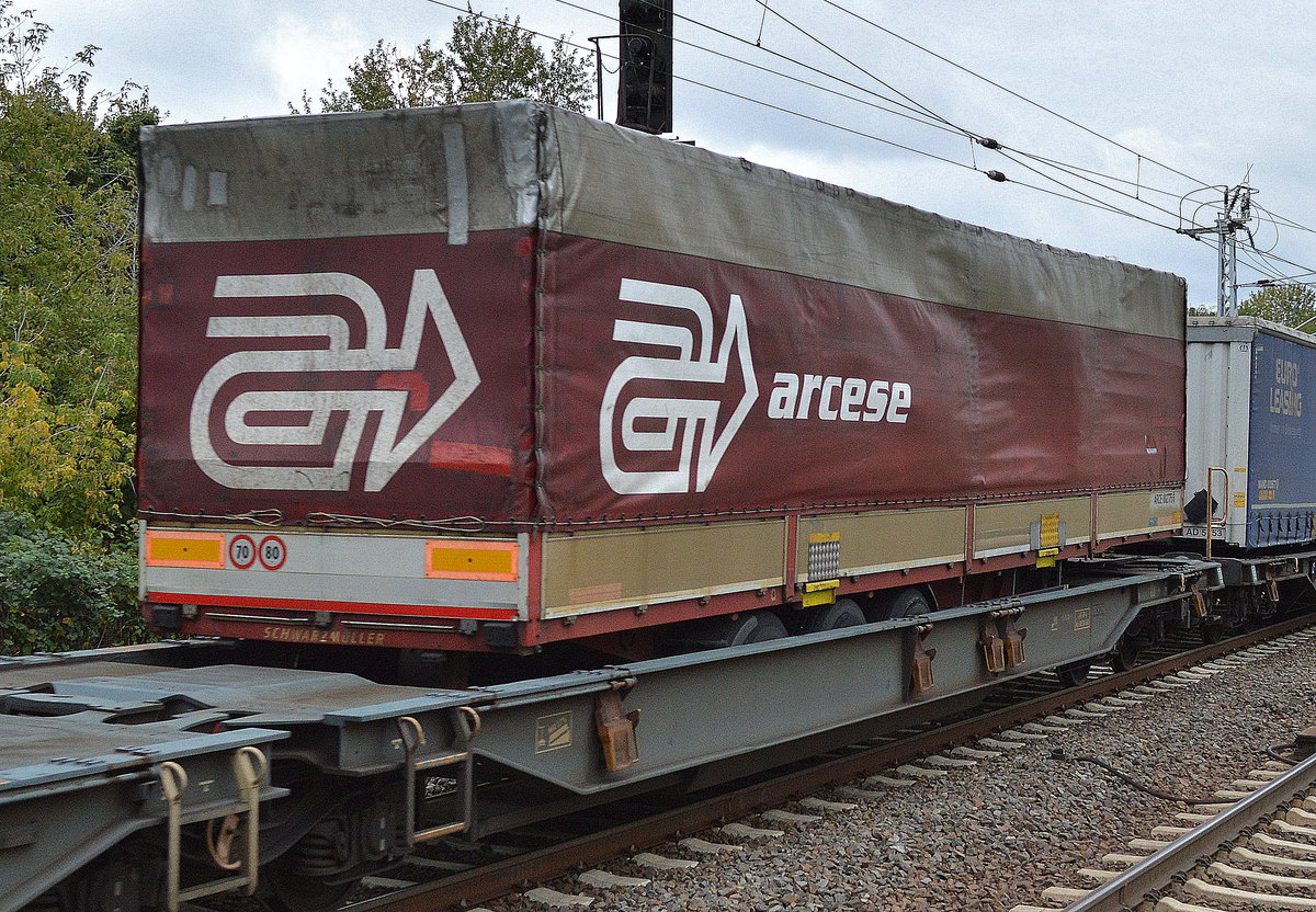 LKW Trailer des italienischen Logistiker arcese (Gruppo Arcese) am 07.10.16 Berlin Hohenschönhausen.