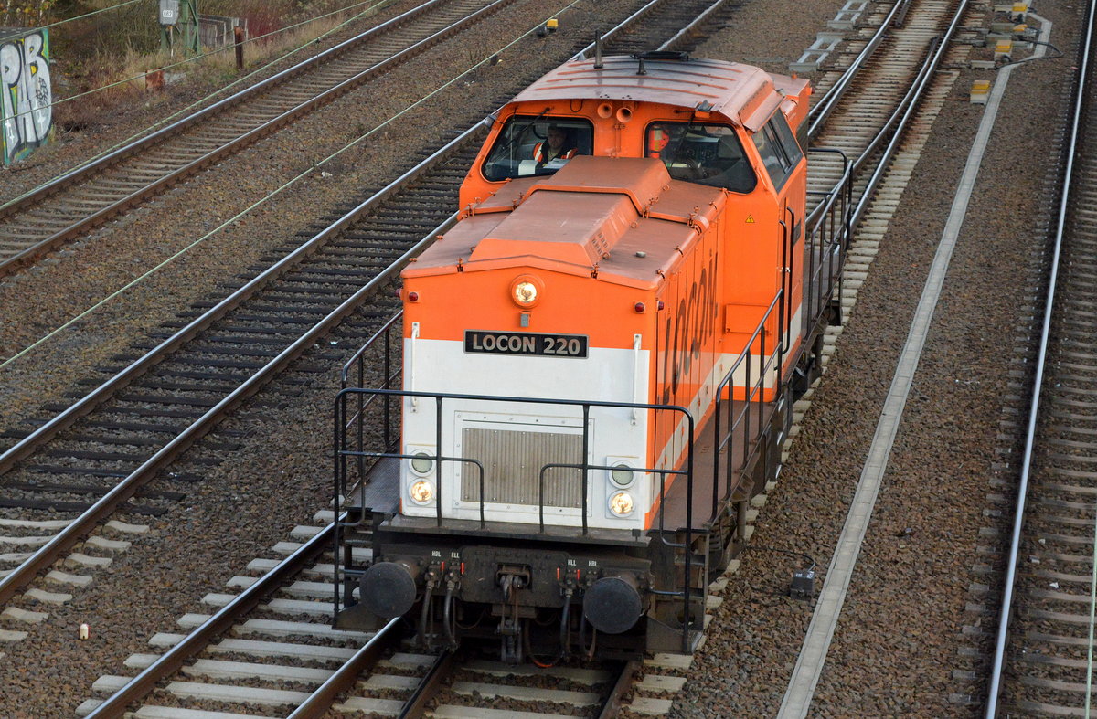 LOCON 220 (203 614-3) am 16.12.16 Berlin-Friedrichsfelde Richtung Bf. Berlin-Lichtenberg. 