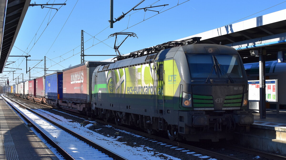 LTE Logistik- und Transport GmbH, Graz [A] mit der geleasten ELL Vectron  193 729 , Name:  Doris  [NVR-Nummer: 91 80 6193 729-1 D-ELOC] und einem KLV-Zug Richtung Polen am 19.02.25 Durchfahrt Bahnhof Brandenburg Hbf.