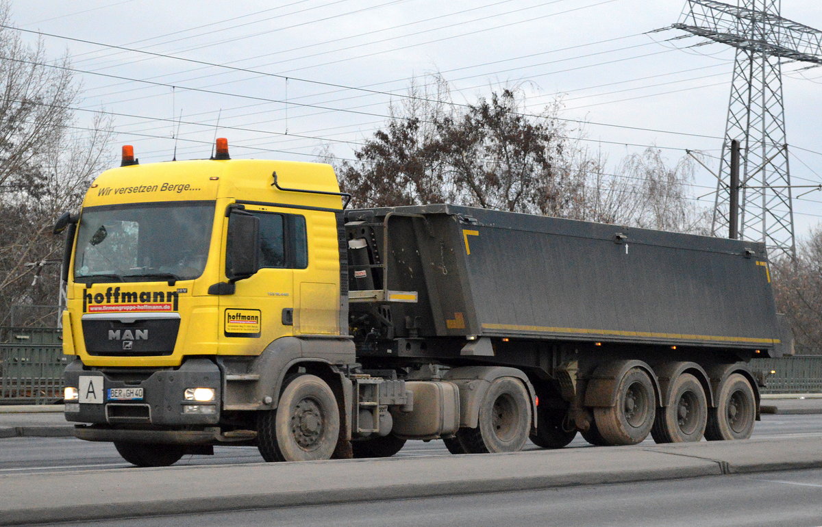 MAN TGS 18.440 Sattelkipper der Fa. hoffmann am 07.12.16 Berlin-Marzahn.