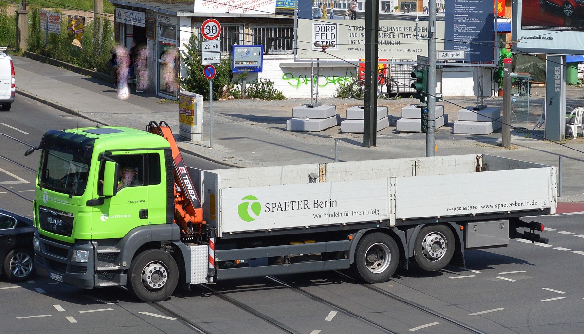 MAN TGS 26.320 Baustofftransporter (Selbstlader) der Fa. SHAETER Berlin am 15.07.14 Berlin-Adlershof.