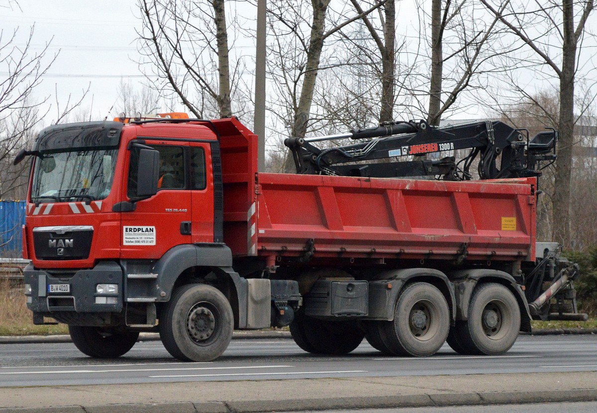 MAN TGS 26.440 Baukipper (Selbstlader) der Fa. ERDPLAN am 15.03.16 Berlin-Marzahn.