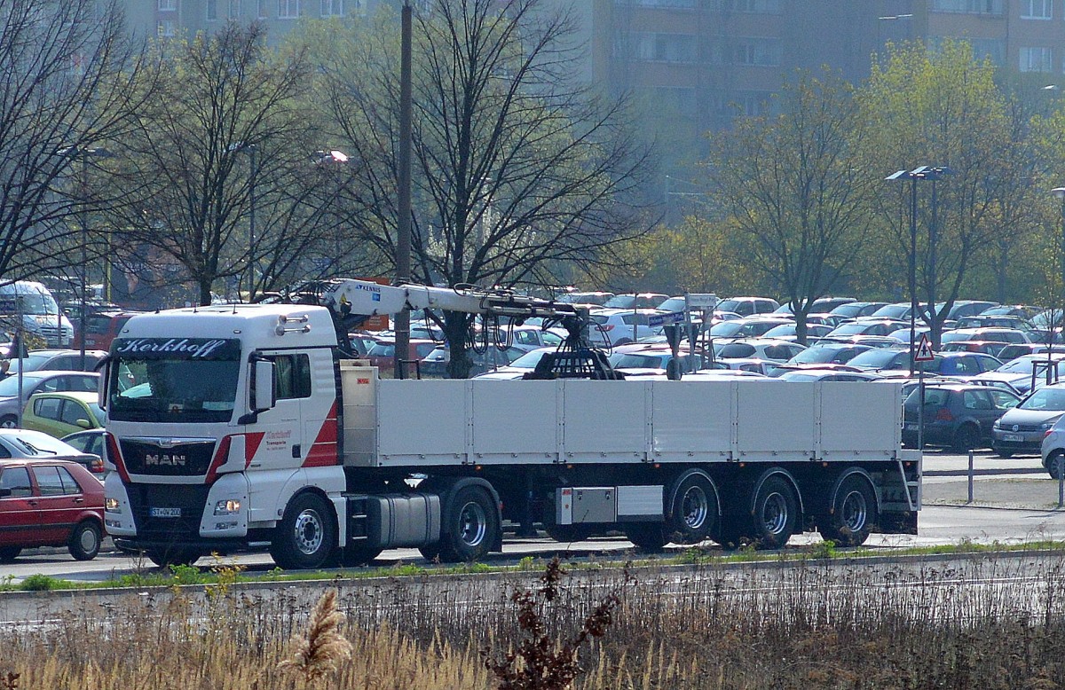 MAN TGS Baustofftransport-Sattelzug (Selbstlader) der Fa. Kerkhoff am 03.04.14 Berlin-Marzahn.