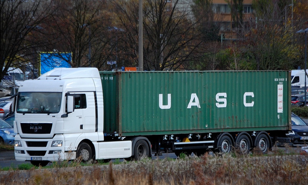 MAN TGX 18.400 Sattelzug am 05.11.13 Berlin Marzahn