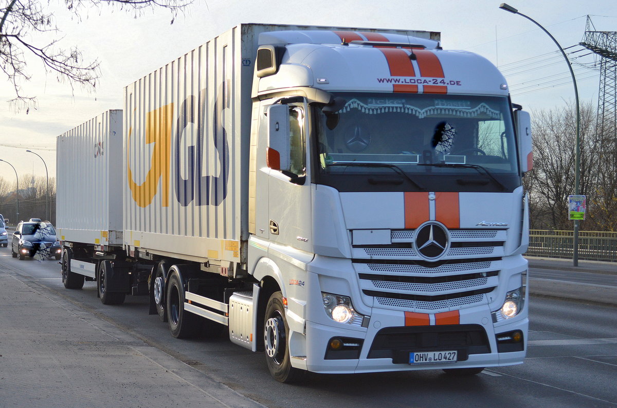 MB ACTROS 2542 Wechsellader mit Hänger der Sped.LOCA-24 mit GLS Container am 24.11.16 Berlin-Marzahn.
