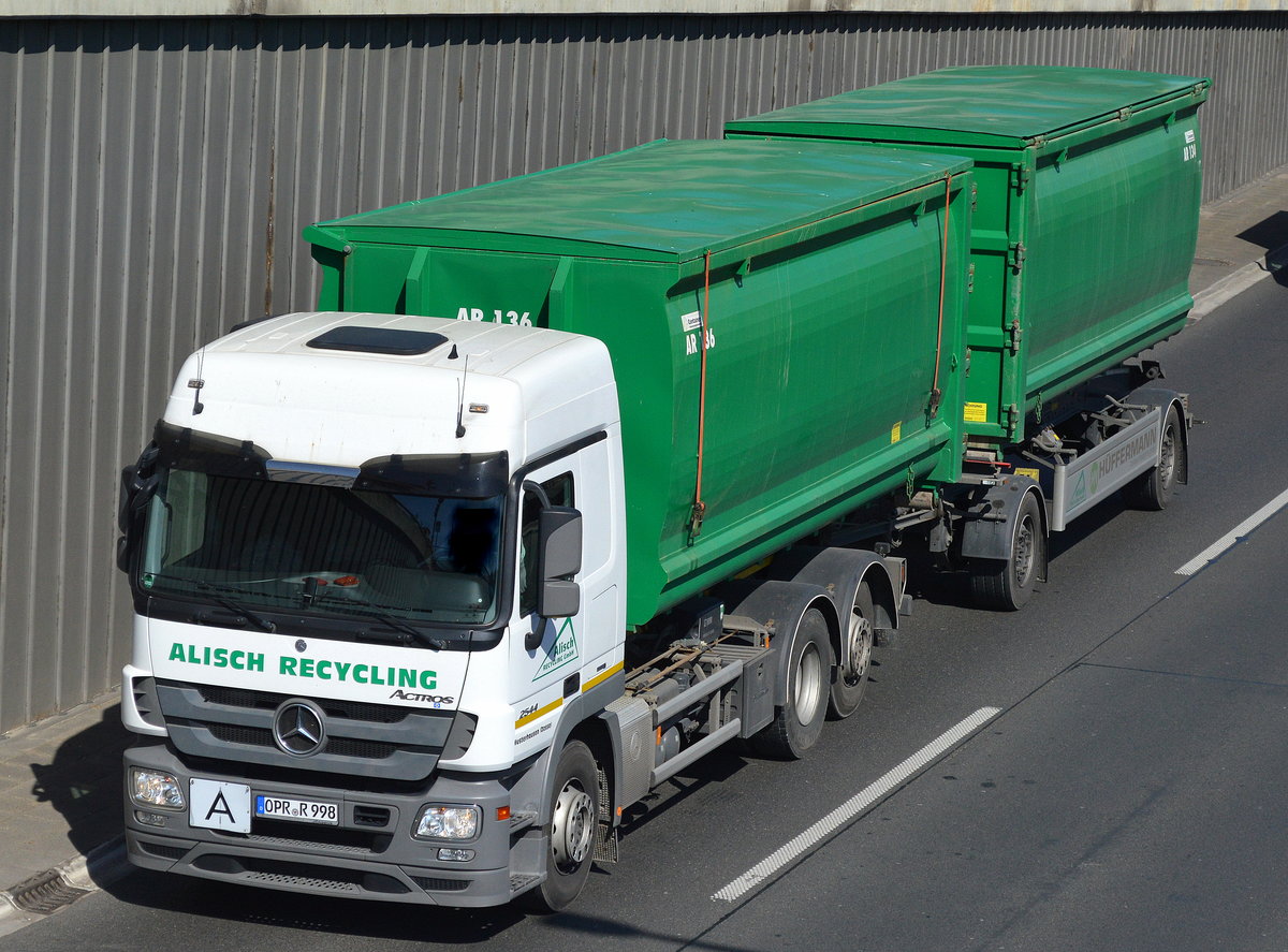 MB ACTROS 2544 Wechsellader + Hänger mit zwei Abrollcontainern der Fa ALISCH RECYCLING am 21.04.16 Berliner Stadtautobahn Höhe Knobelsdorffstr.