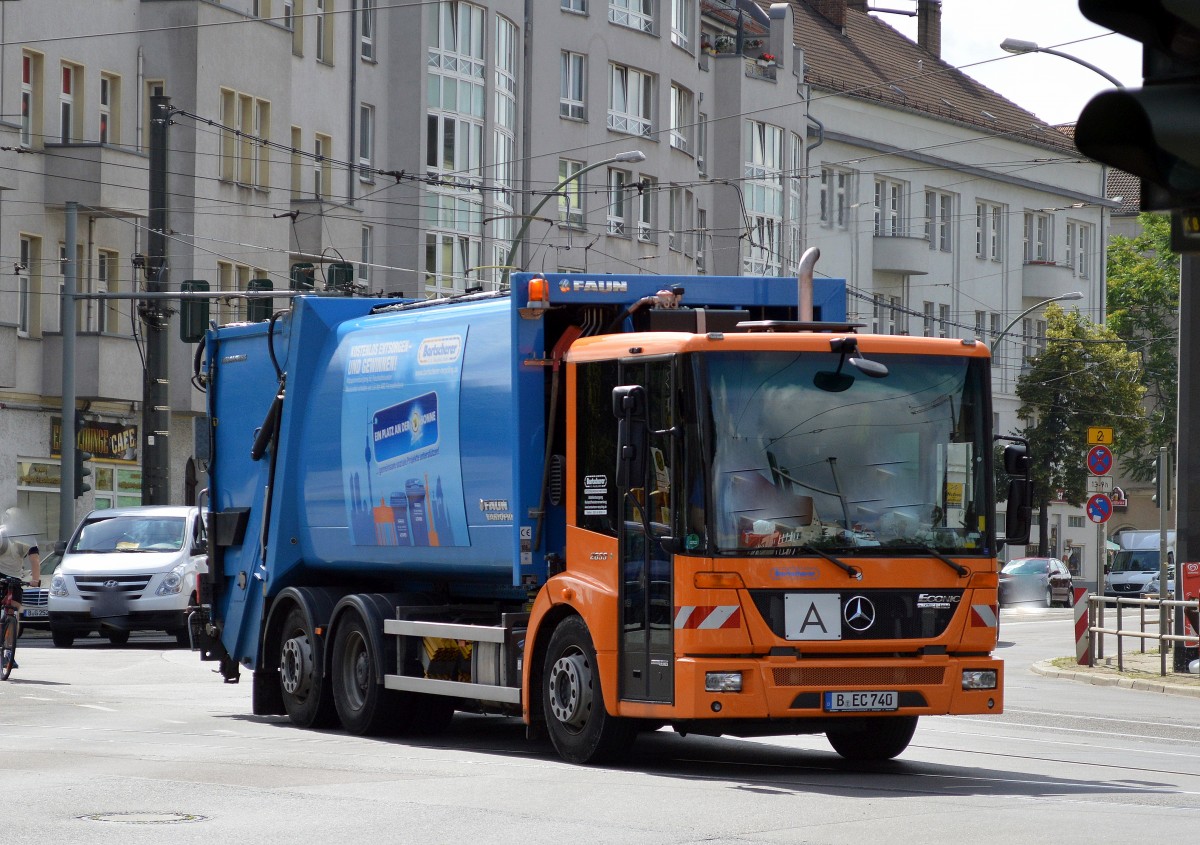 MB ECONIC 2633 Müllentsorgungsfahrzeug der Fa. Bartscherer mit FAUN Müllpresseam 26.06.14 Berlin-Weißensee.