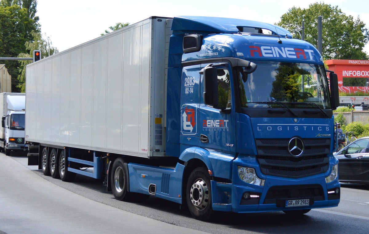 MB New ACTROS 1843 Sattelzug der Sped. REINERT LOGISTICS, 01.07.14 Berlin-Pankow.
