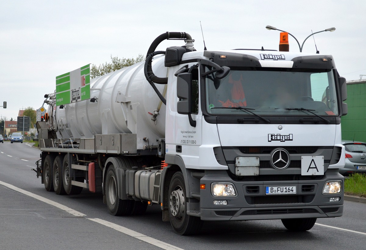 MB-Sattelzug der Fa. Feigel Umwelt-Service GmbH mit Tankauflieger zur Abwasserentsorgung, 11.04.14 Schönefeld.