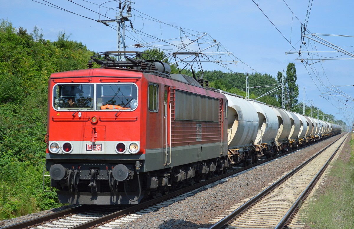 MEG 702 (155 179-5) mit Zemenstaubzug (leer) Richtung Rüdersdorf b.Berlin am 07.07.14 Durchfahrt Bhf. Berlin-Hohenschönhausen.
