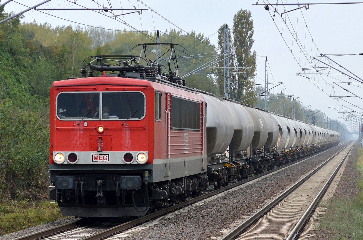 MEG 703 (155 184-5) mit Zementstaubsilozug (leer) am 30.09.14 Berlin-Hohenschönhausen.
