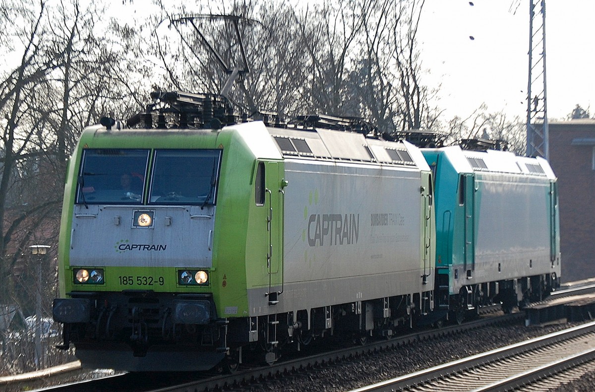 Mietloks f�r ITL die Captrain 185 532-9 mit 185 633-5 am Haken Richtung Bernau am 20.02.14 Berlin-Karow.
