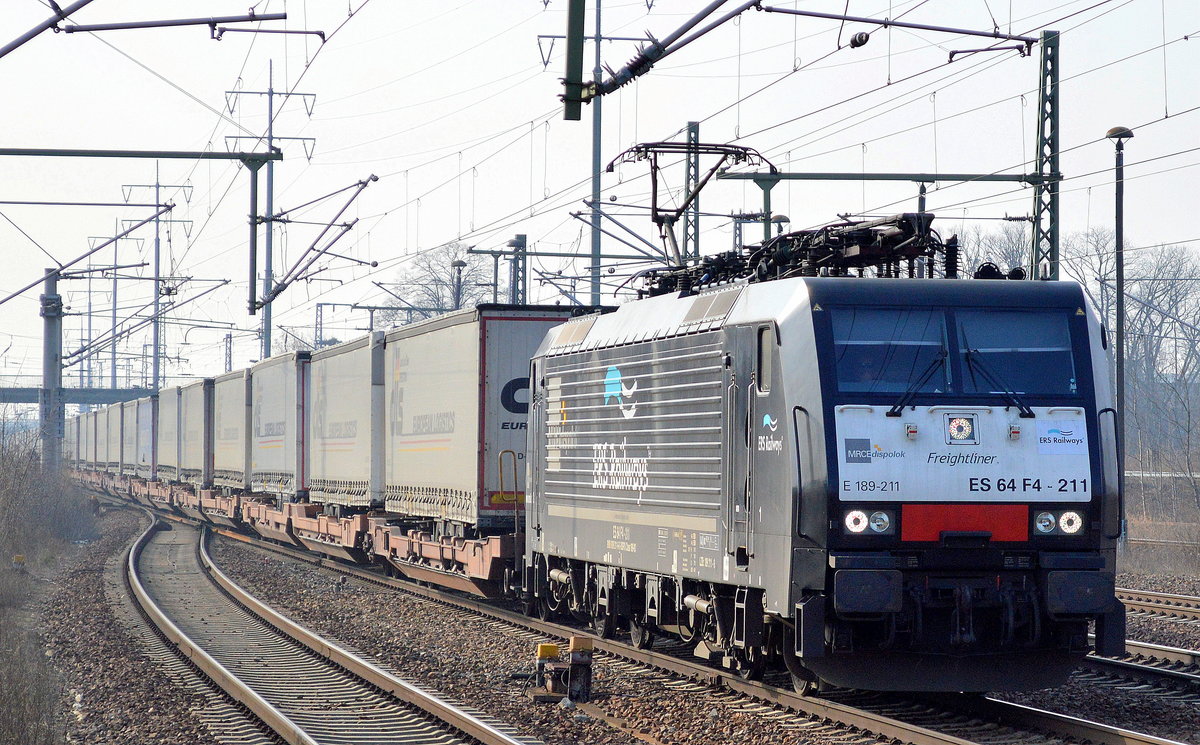 MRCE Dispo E 189 211-6 für die RTB Cargo - Rurtalbahn Cargo GmbH mit KLV-Zug am 16.02.17 Bf. Flughafen Berlin-Schönefeld.