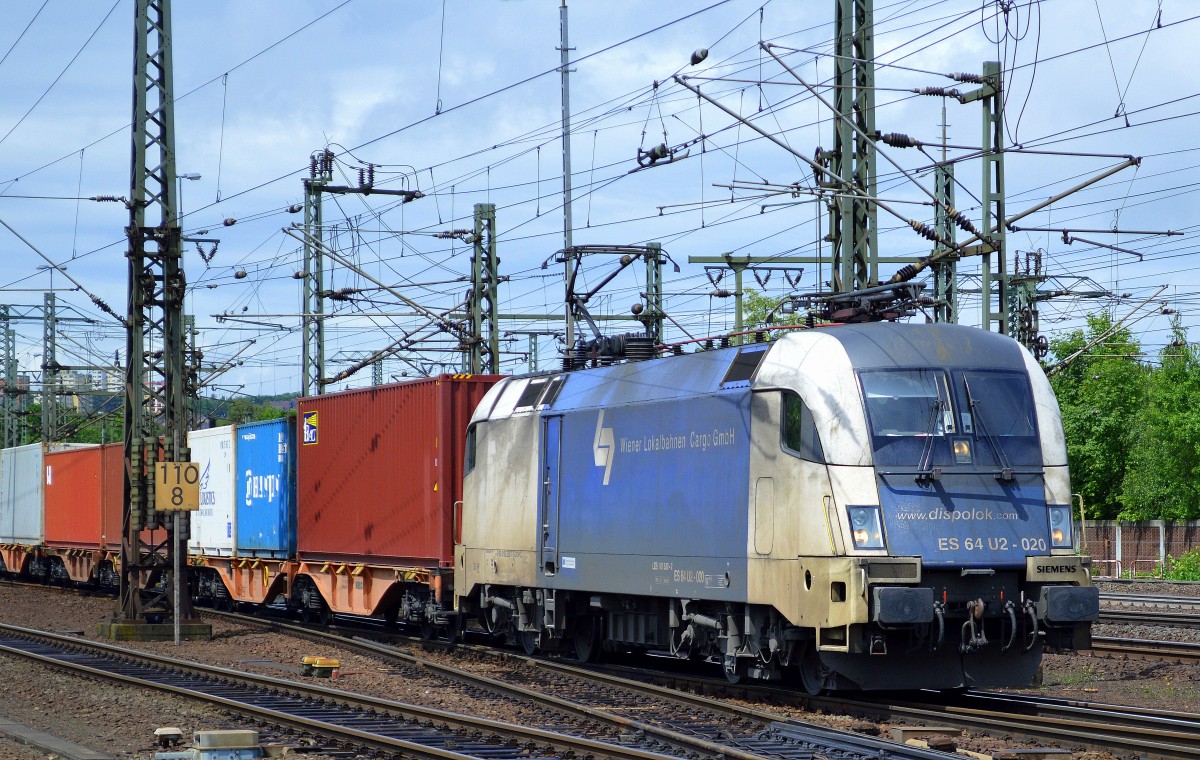 MRCE Dispolok 182 520-2 (ES 64 U2.020, Siemens Bj.2002) der WLB Cargo mit Containerzug bei der Durchfahrt Fulda Hbf. am 23.05.14  