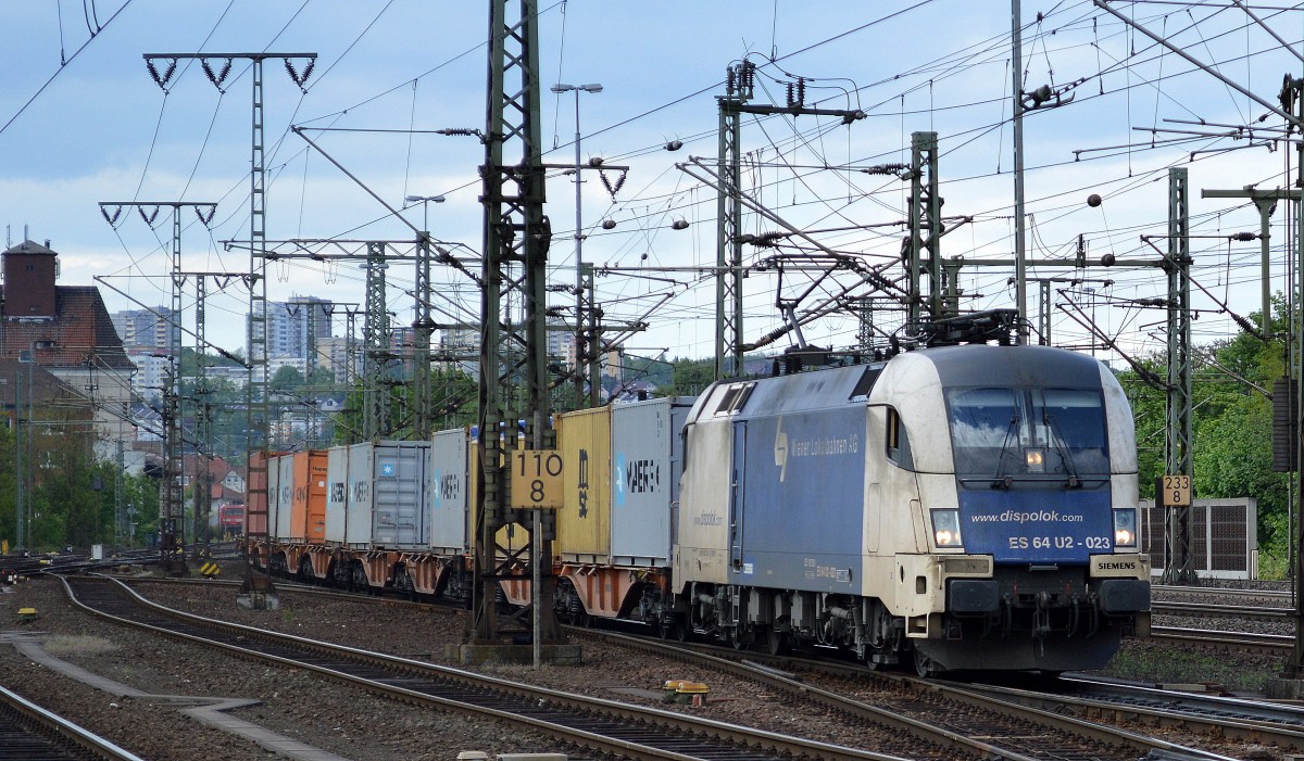 MRCE Dispolok 182 523-1 (ES 64 U2-023, Siemens Bj.2002) mit Containerzug bei der Durchfahrt Fulda Hbf. am 03.05.14