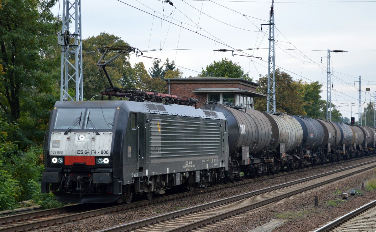 MRCE Dispolok 189 806-3/ES 64 F4-806 für die CTL mit Kesselwagenzug Richtung Schwedt am 07.10.14 Berlin-Karow.
