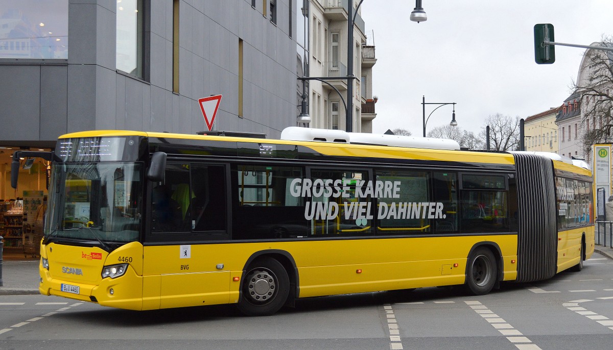 Nochmal einer der neuen SCANIA Typ Citywide LFA Gelenkbusse der Berliner Verkehrsbetriebe  (BVG Nr.4460) auf der Linie M 27 Richtung Bhf. Jungfernheide am 05.03.15 Berlin-Pankow.