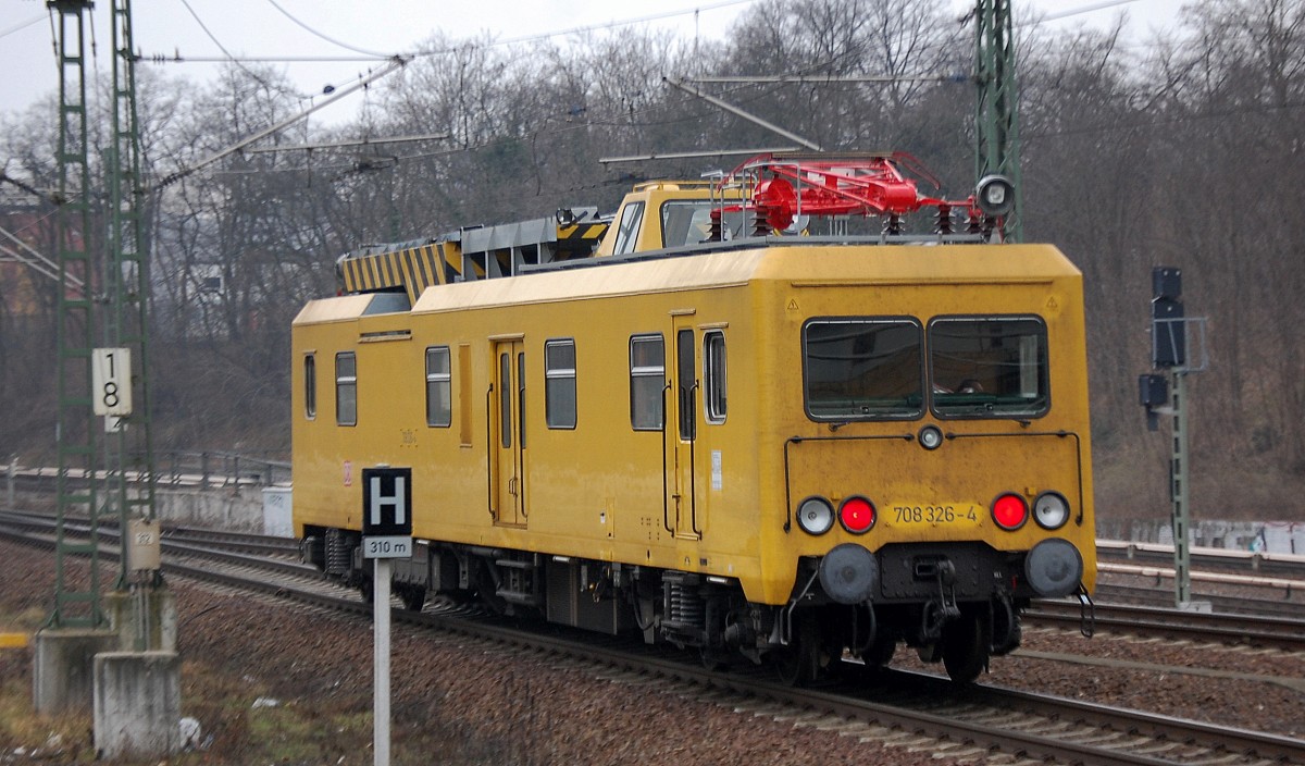 ORT 708 326-4 durchfährt den Bhf. Berlin-Gesundbrunnen am 04.03.14