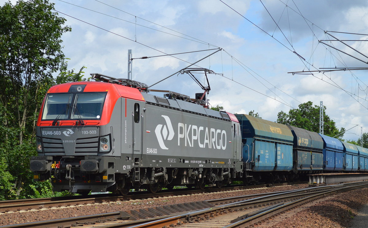 PKP Cargo mit EU46-503/193-503 und Schüttgutwagenzug am 28.06.16 Berlin-Wuhlheide.
