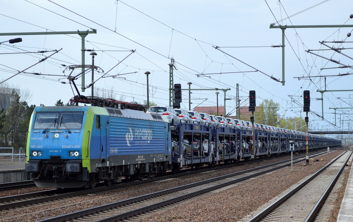 PKP-Cargo mit MRCE Dispolok 189-805/EU45-805 mit PKW-Transportzug mit fabrikneuen FORD Focus bei der Durchfahrt Bhf. Flughafen Berlin-Schönfeld, 11.04.14