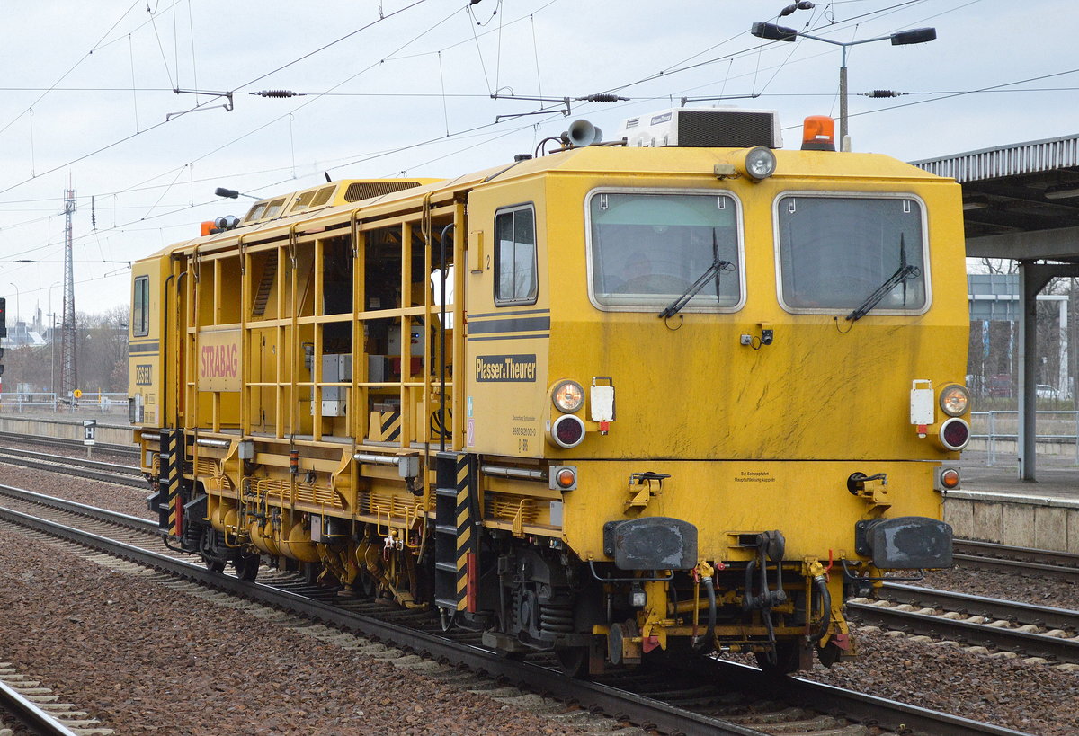 PLASSER & THEURER Dynamischer Gleisstabilisator DGS 62 N eingestellt über die Fa. BMTI Rail Service GmbH für die Fa. STRABAG mit der Nr.99 80 9426 001-0 D-BRS am 29.03.17 Bf. Flughafen Berlin-Schönefeld.