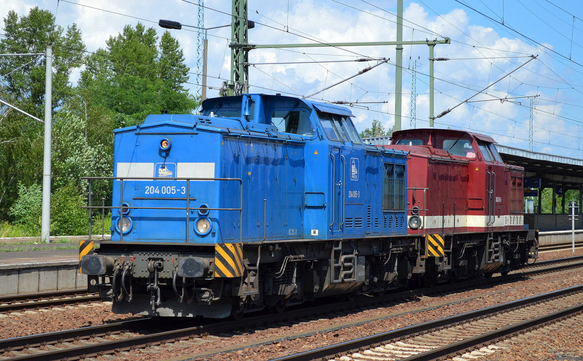 PRESS 204 005-3 (92 80 1203 350-4 D-PRESS, LEW Bj.1970) + MTEG 204 311-5(202 311-7) am 29.06.16 Bf. Flughafen Berlin Schönefeld.