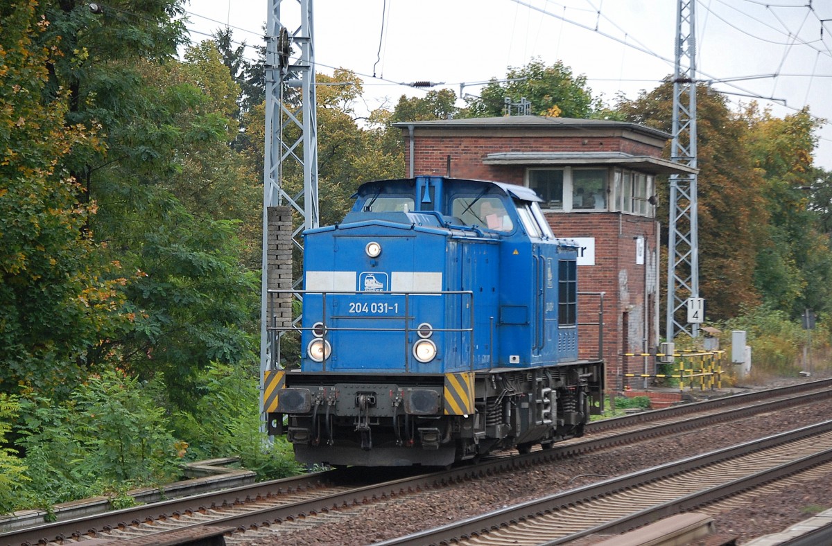 PRESS 204 031-1 (92 80 1203 228-2 D-PRESS, LEW Bj.1971) Richtung Bernau, 07.10.13 Berlin-Karow.