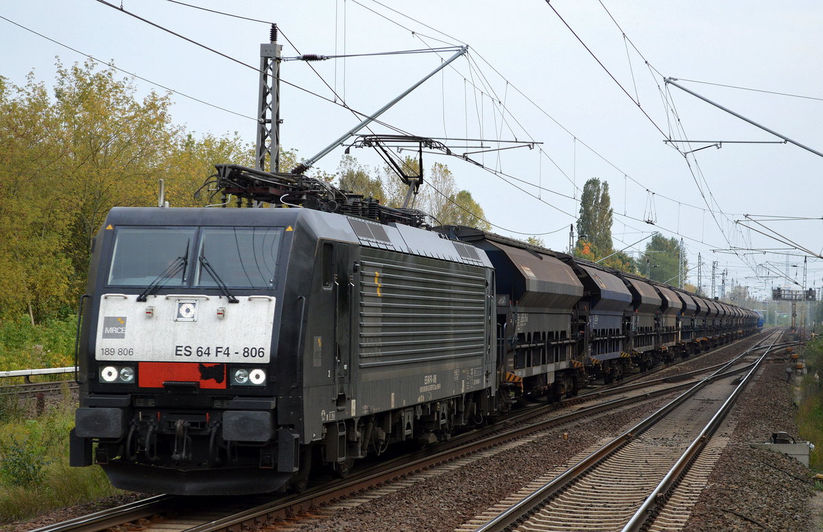 Raildox mit der MRCE Dispo ES 64 F4-806/189 806-3 und einem Ganzzug blauer gedeckter VTG-Schüttgutwagen am 28.09.17 Berlin-Hohenschönhausen.