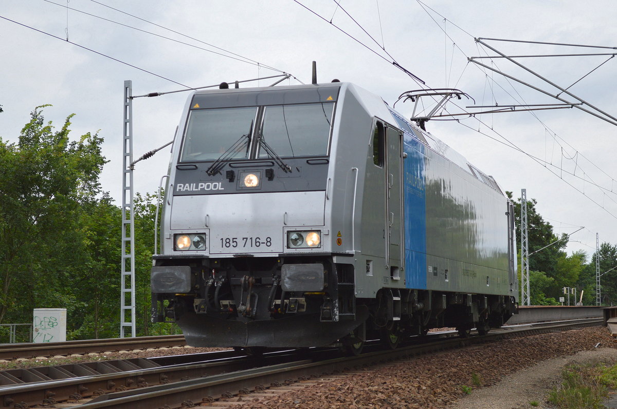 Railpool Mietlok 185 716-8 (NVR-Number: 91 80 6185 716-8 D-Rpool, Bombardier Bj.2007) aktuell f�r RTBC im Einsatz am 18.07.16 Berlin-Wuhlheide.