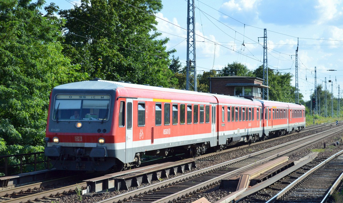 RB nach Szczecin Glowny mit 928 683 + 628 588 am 31.07.14 Berlin-Karow.