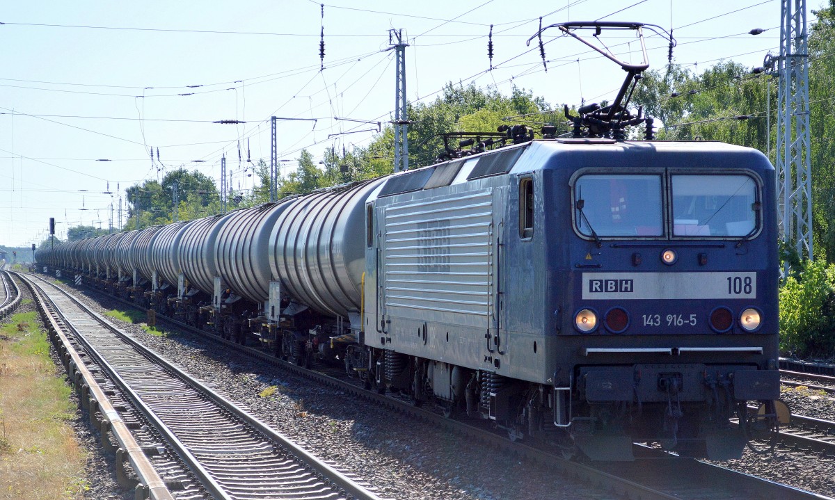 RBH 108/145 916-5 mit einem Kesselwagenzug tschechischer Kesselwagen für den Tarnsport von lt UN-Nr. 39/2055 Styrol am 02.07.15 Berlin Hirschgarten.