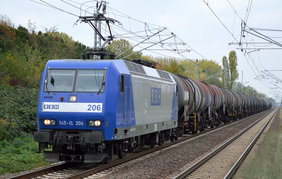 RBH 206/145-CL 206 (145 102-0) mit Kesselwagenzug für Styrol-Transporte am 14.10.16 Berlin-Hohenschönhausen.