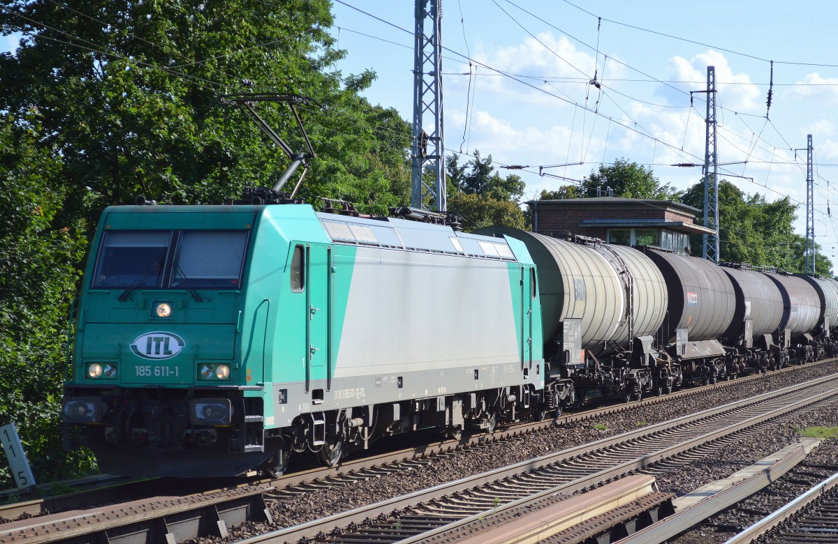 RBSAF Mietlok 185 611-1 für ITL mit Kesselwagenzug Richtung Schwedt am 31.07.14 Berlin-Karow.