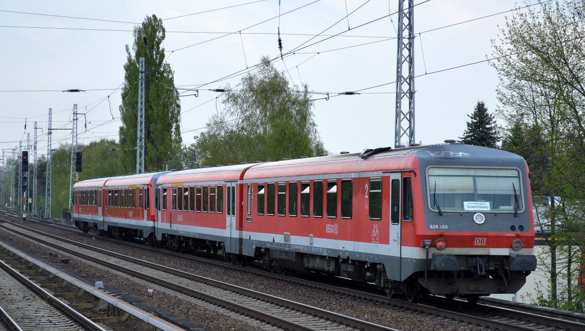 RE nach Szczecin Glowny mit 628 409 + 628 642 vornedran am 19.04.14 Berlin-Karow.