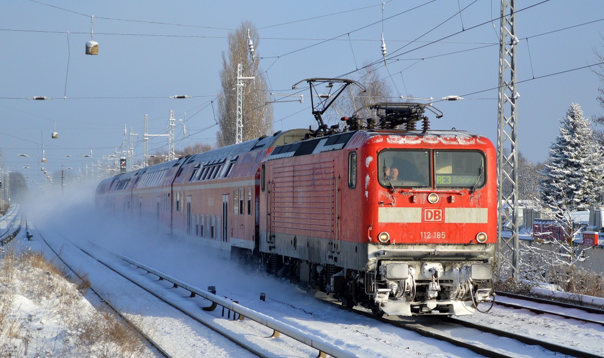 RE3 nach Elsterwerda mit 112 185 am 29.12.14 Berlin-Karow. Gruß an den freundlichen Lokführer.