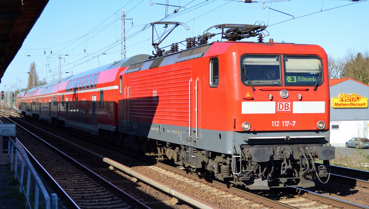RE3 nach Elsterwerda mit 112 117-7 am 21.04.15 Berlin-Karow.