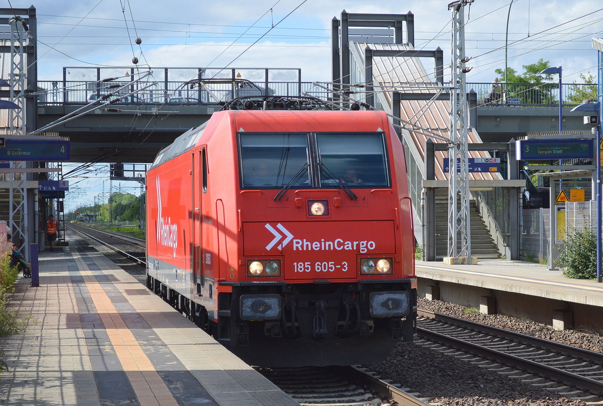 RHC 185 605-3 am 05.07.17 Bf. Berlin-Hohenschönhausen Richtung Stendell.