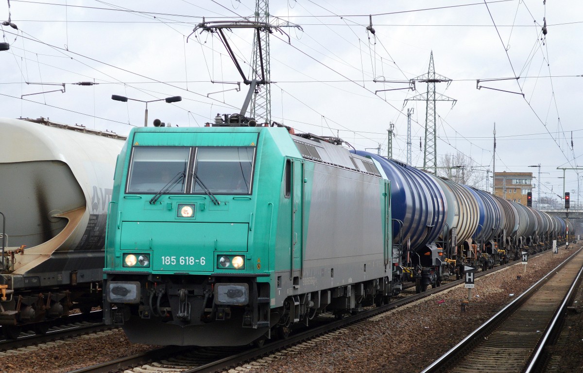 RHC 185 618-6 mit Kesselwagenzug (Dieselkraftsoff) am 23.02.16 Bhf. Flughafen Berlin-Schönefeld.