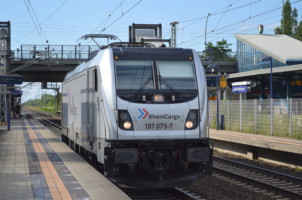 RHC 187 075-7 am 23.07.17 Durchfahrt Bf. Berlin-Hohenschönhausen.
