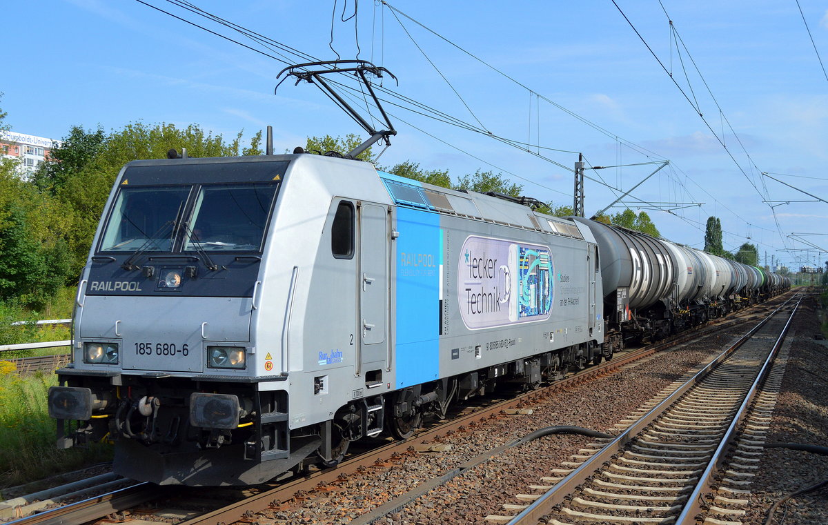 RTBC mit der Railpool-Lok  185 680-6  lecker Technik  und Kesselwagenzug am 10.08.17 Berlin-Hohenschönhausen.